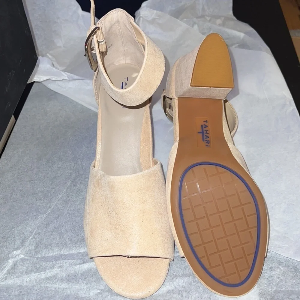 Tahari ankle pennie‎ leather sandals Sz 10 new